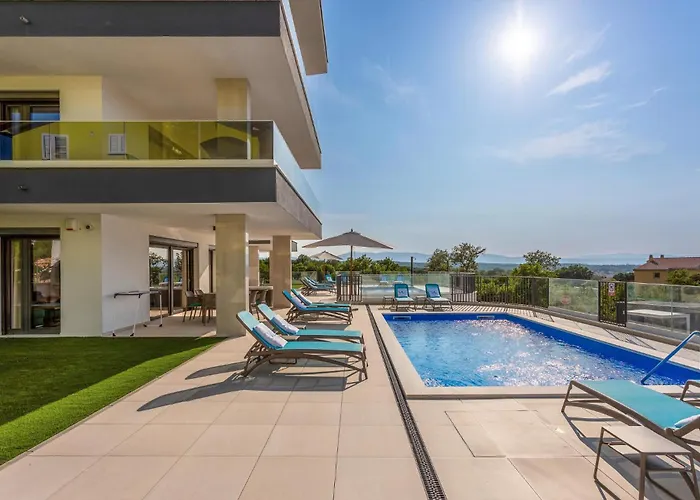 Awesome Apartment In Malinska