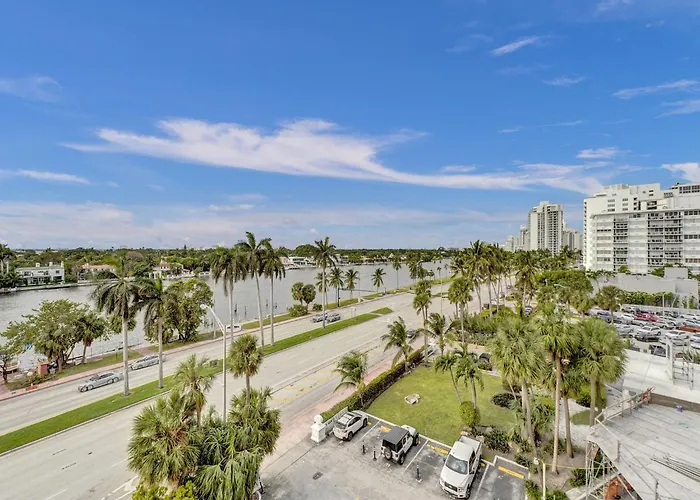 Huge 2Bd Miami Beach With Beach Service - 720