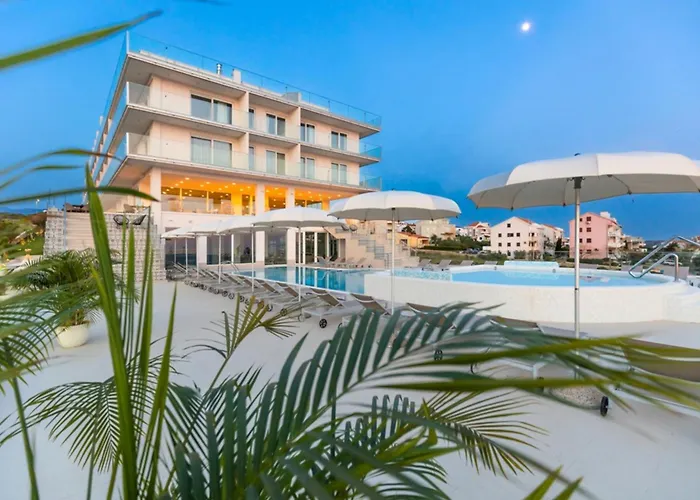 Hotel In Excelsis Novalja