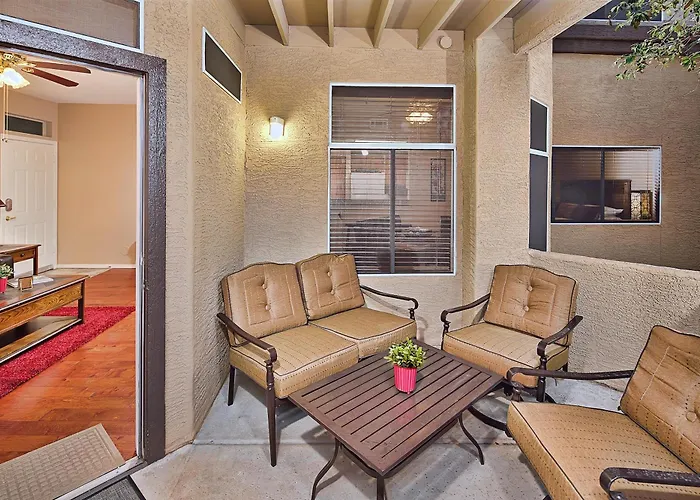 Heated Pool, Spa, Fitness Center, Central Location Scottsdale