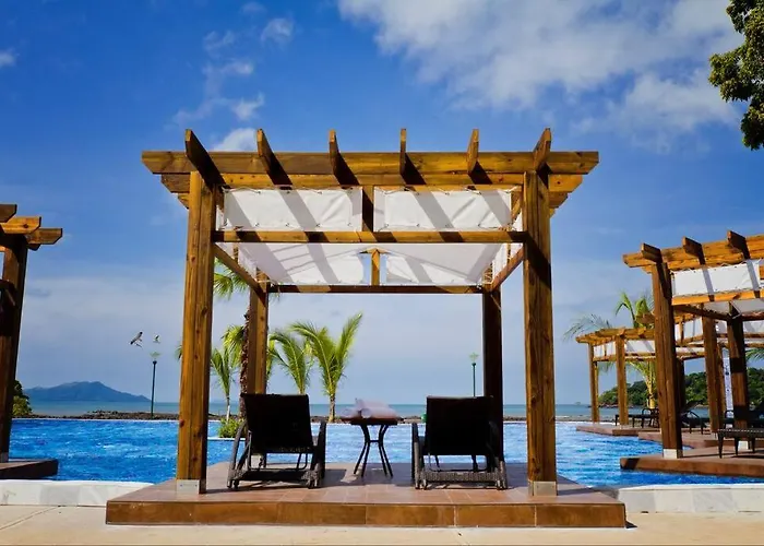Luxury Beachfront Apartment Near Panama City Arraijan