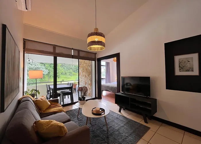Cr Mariposa Rentals Mountain View Near Pool Santa Ana 