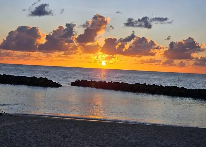 Prime Sunset Cove Condo George Town