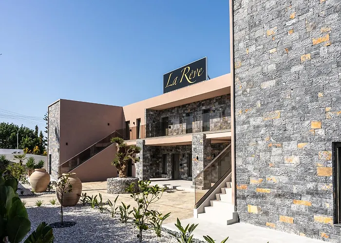 La Reve Luxury Apartments With Private Jacuzzi Limenas Chersonisou