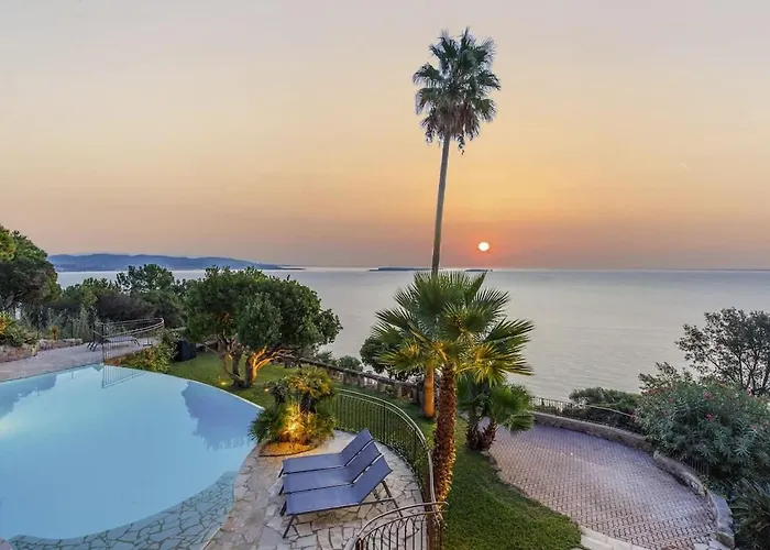Villa Oneiro, Vue Imprenable A Théoule-sur-Mer