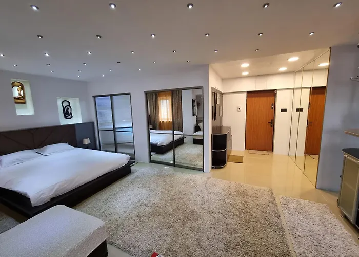 Ferienwohnung Garsoniera Craiova Centru