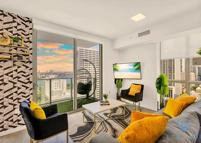 Beautiful Apartment With Gym And Amazing Pool Miami