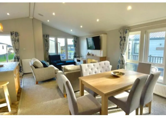The Retreat Lodge New Quay