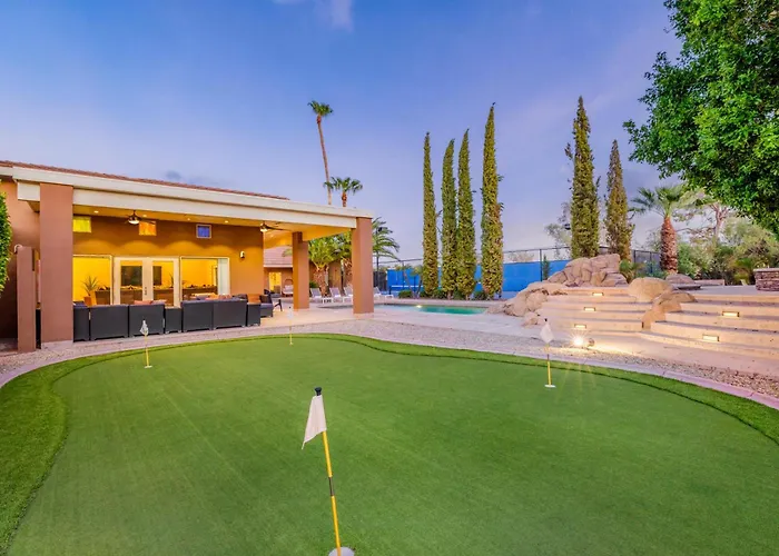 Luxury Estate, Heated Pool, Pickleball Court, More Scottsdale