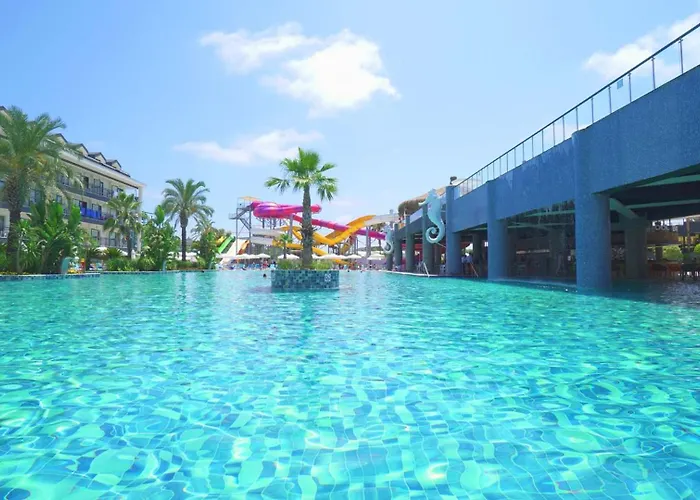 Dream World Palace Colakli