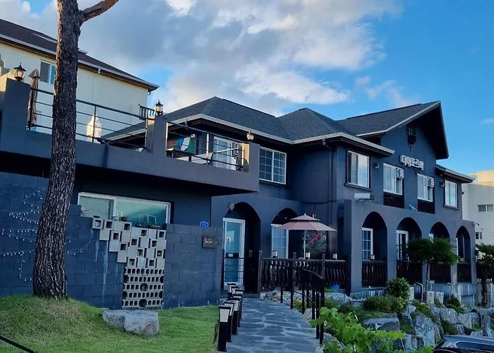 Gyeongju Dear Forma Pension