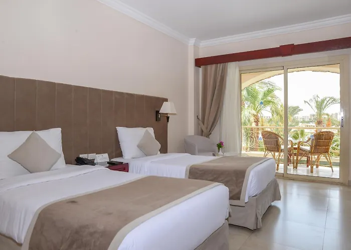 Brayka Bay Reef Resort Abu Dabab