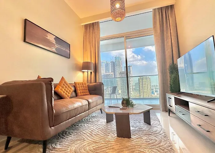 Sleek & Spacious 2Br In Damac Vera, Business Bay By Bhavan Vacation Homes Dubai