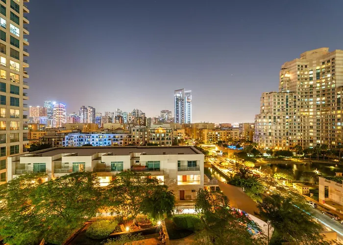 Luxe 1Br In Fairways East With Canal Views Dubai