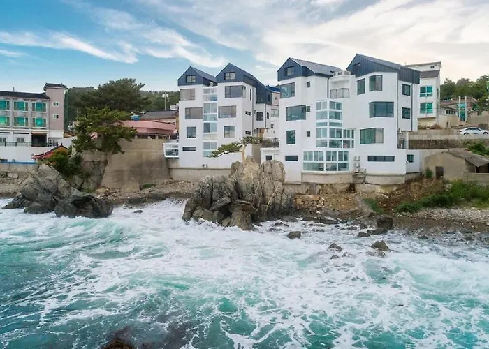 Waytree Ocean View Pool Villa Gyeongju