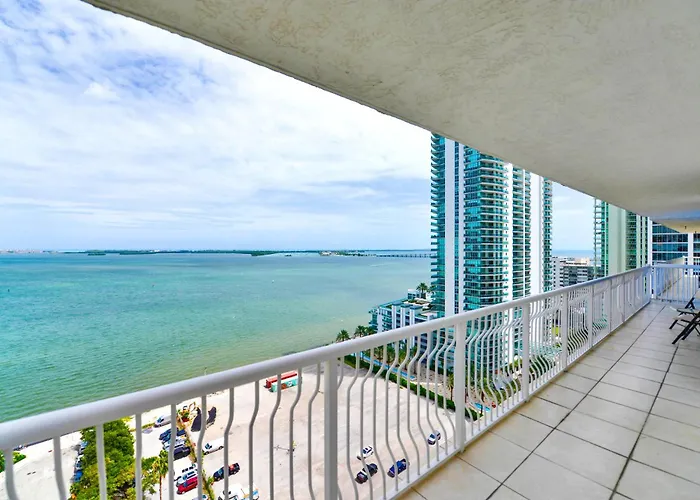 Condo That Will Make Feel The Ocean Breeze Close Miami