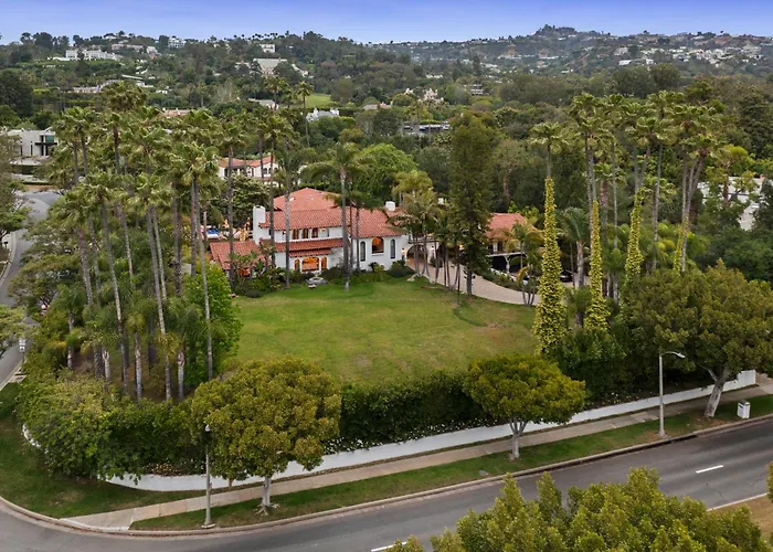 Mediterranean Dream Villa Oasis Los Angeles