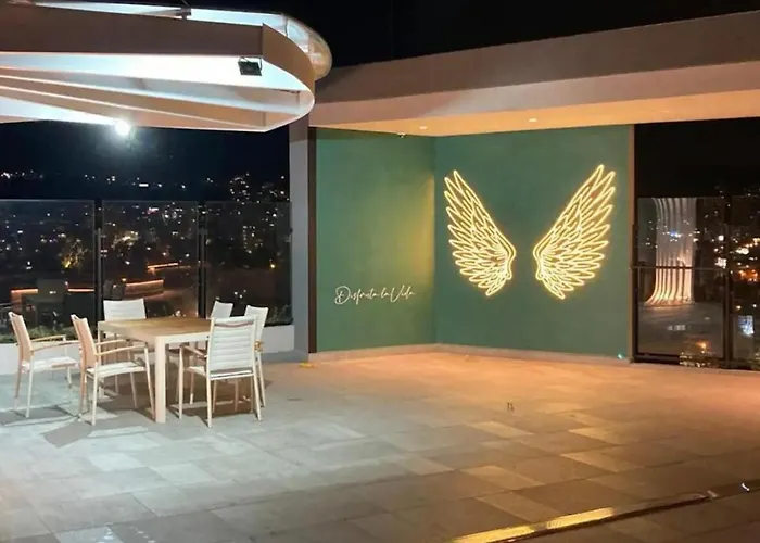 Luxury Stadia, In Prime Area Quito