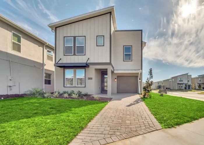 Private Oasis: 6 Bedroom Villa Retreat 6327 Kissimmee
