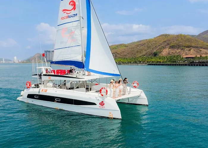Hotel Sunrise Catamaran Yacht Tour Nha Trang