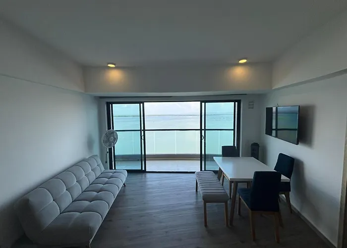 Amazing Bay View Apartment In Cartagena!