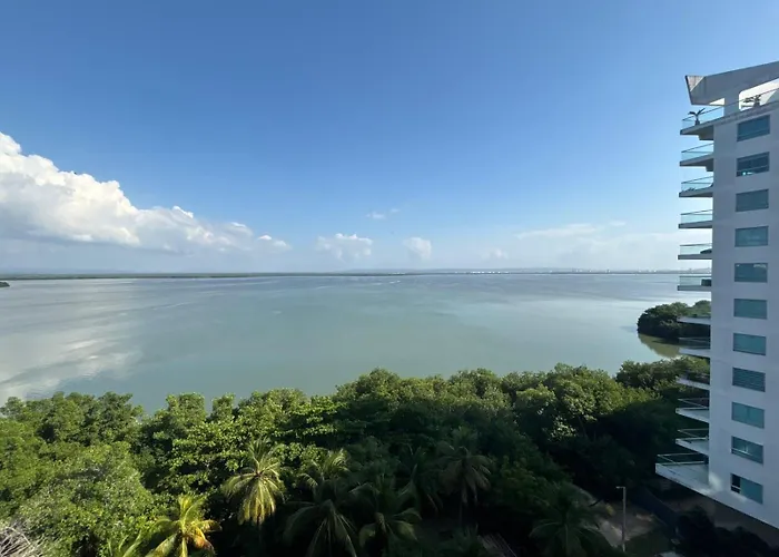 Amazing Bay View Apartment In Cartagena!