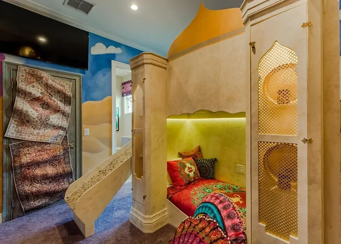 Charming Villa With Modern Amenities In Orlando6578 Kissimmee