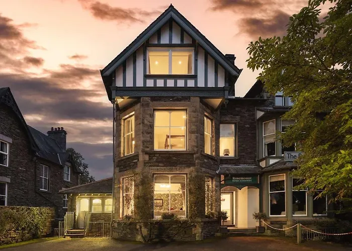 Rosemount X3 Bed Townehouse With Hot Tub & Parking, Central Windermere - Ridgestone