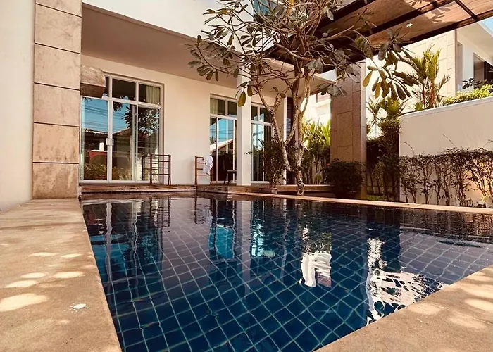 Oxygen Villa 3 Beds Rawai