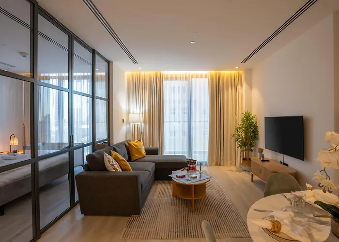 Comfy 1Br W Cinema Room Business Centre Pool Table And Sauna Dubai