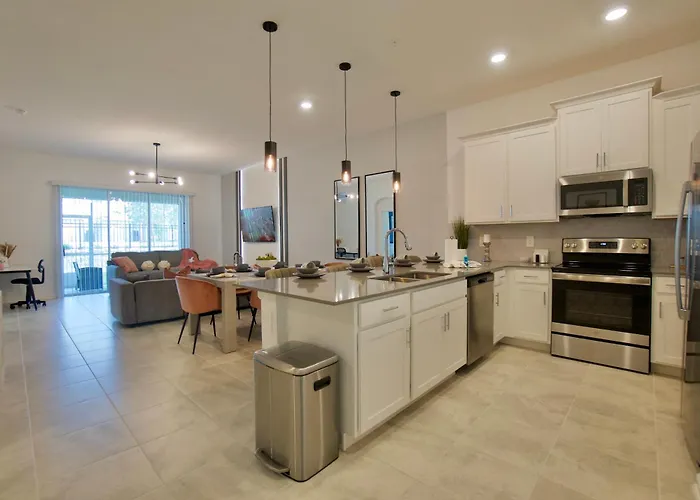 Pet-Friendly Luxury Resort Condo Near Disney 339 Kissimmee