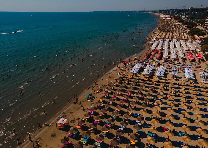 Andreas - Pool & Spa Beach Resort Năvodari