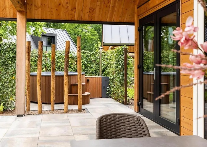 Bos Villa Met Hottub & Sauna | 8 Personen Wekerom
