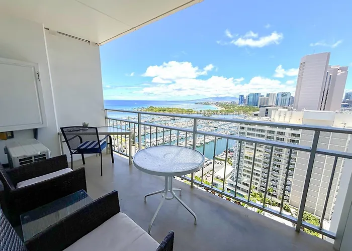 Villa Ilikai 2127 Spectacular Ocean Harbor Views Honolulu