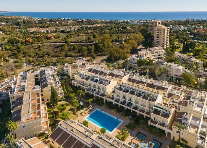 Villa The Exquisite Townhouse In Aloha Gardens Marbella