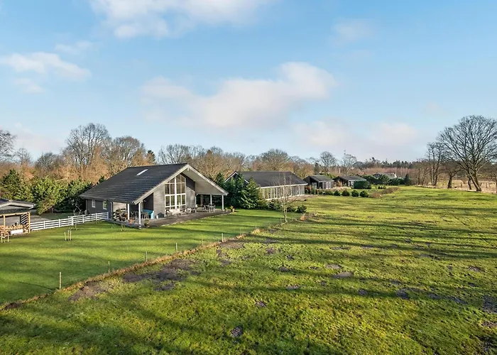 3 Bedroom Amazing Home In Glesborg