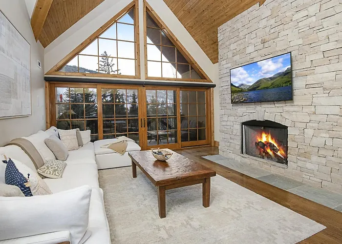 Vail Mountain View #402 Condo