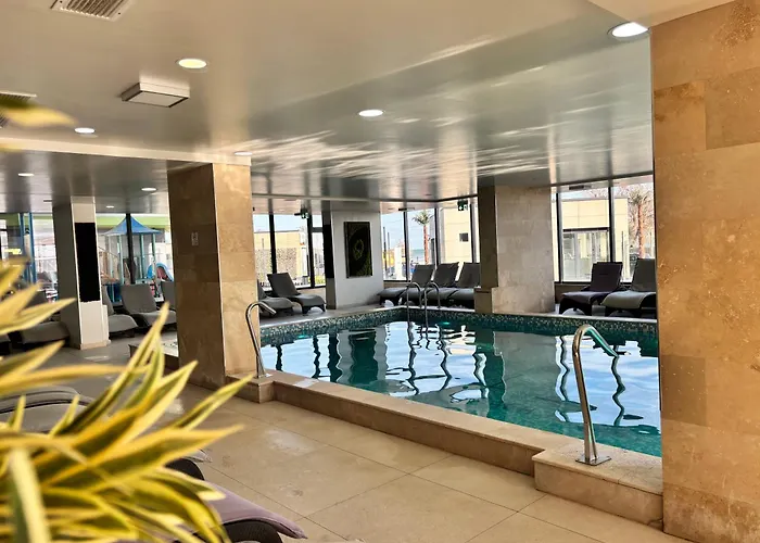 Marina Breeze - Pool&Spa Beach Resort Năvodari
