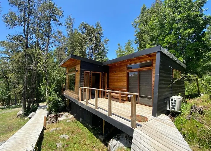 Cabanas Laderas Del Estero Pucón