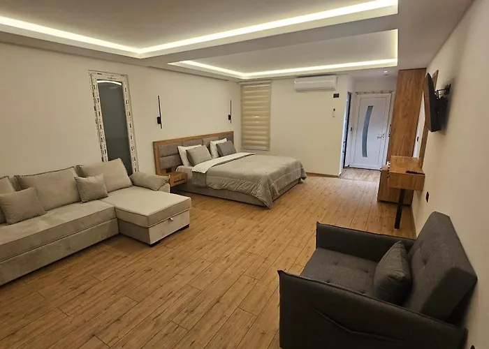 Riverside View Jacuzzi&Halal Suite Shkodra