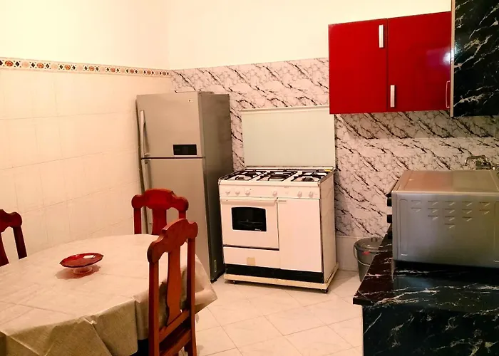 Appartement Propre Au Centre De Tanger