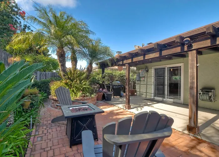 Hot Tub, Fire Pit, BBQ, Shuffleboard, Walk To Beach Carlsbad