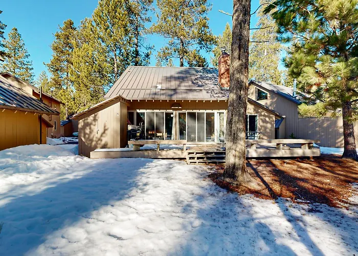 32 Cabin Cluster Ln Sunriver
