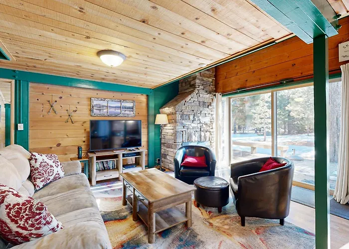 32 Cabin Cluster Ln Sunriver
