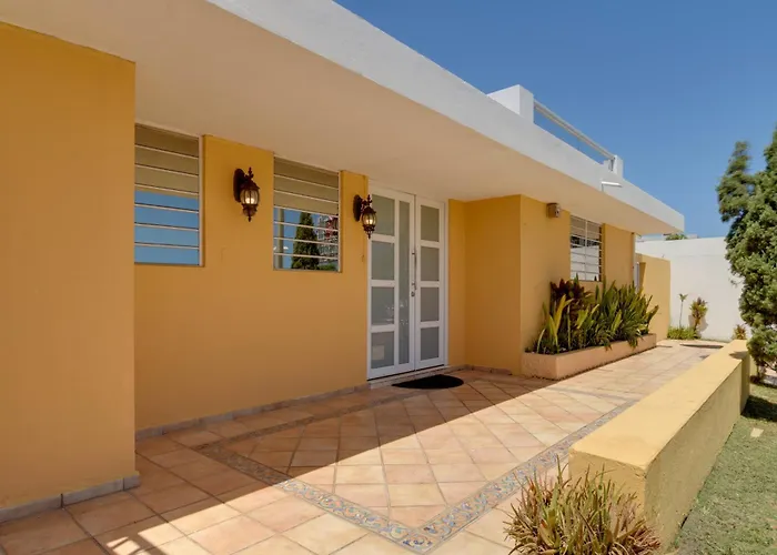 Private Heated Pool Walk To Isla Verde Beach San Juan
