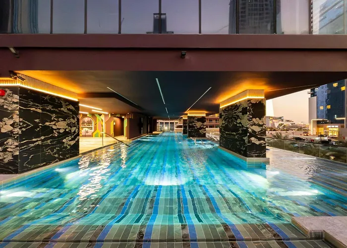 Settlerhomes - Elegant Jlt Lakefront Near Metro Dubai