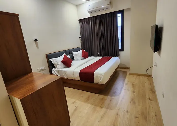 Hotel The Aeraj, Ahmedabad