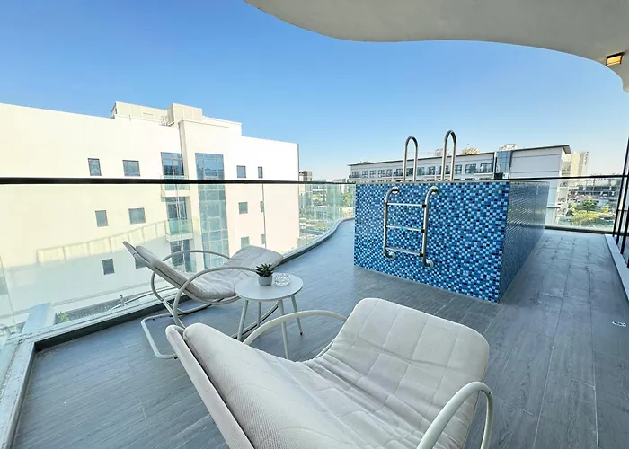 Great Deal Magnificent Brand New With Private Pool Dubai