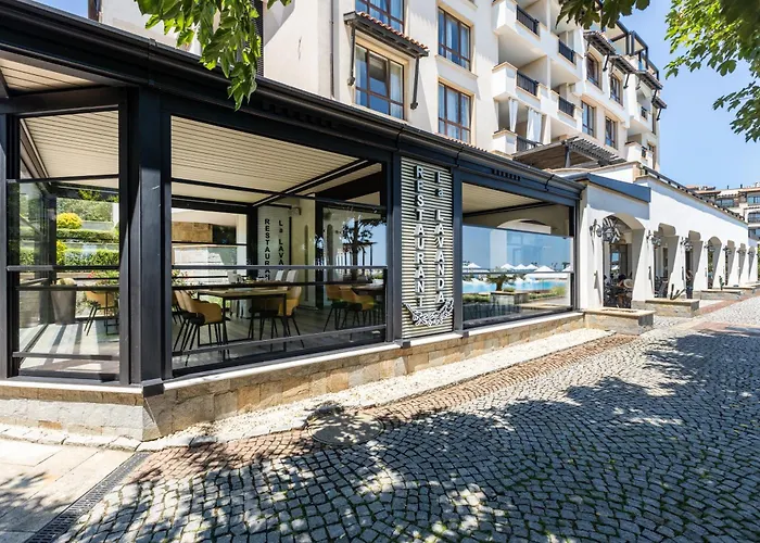 Oasis Beach Club Lozenets