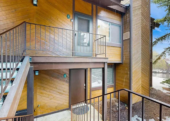 Red Pine Apartment Park Stadt